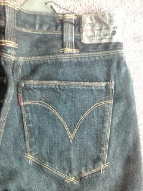 送料無料 リーバイス エンジニアド ベルボトム 新品 ユーズド加工 フレアー < ブランド  送料無料 リーバイス エンジニアド ベルボトム 新品 ユーズド加工 フレアー < ブランドの