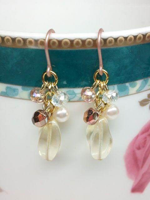 キスカナツメ雫シャドークリスタルシャンパンスワロ樹脂ピアス☆ < 女性アクセサリー/時計  キスカナツメ雫シャドークリスタルシャンパンスワロ樹脂ピアス☆  < 女性アクセサリー/時計の