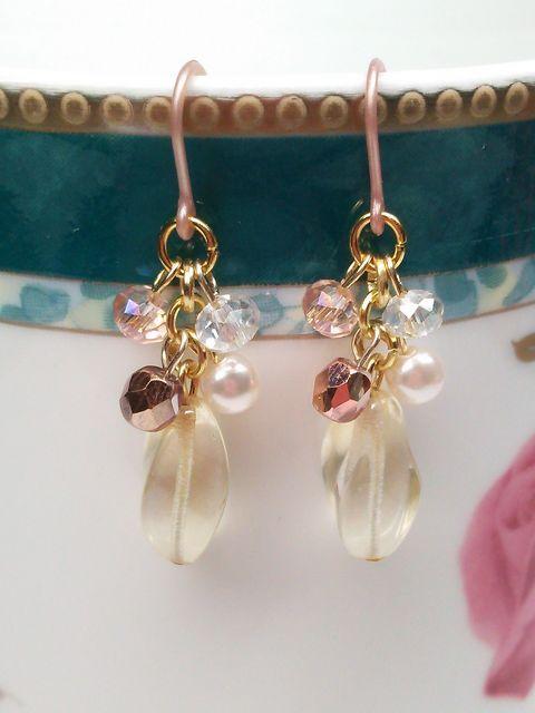 キスカナツメ雫シャドークリスタルシャンパンスワロ樹脂ピアス☆ < 女性アクセサリー/時計  キスカナツメ雫シャドークリスタルシャンパンスワロ樹脂ピアス☆ < 女性アクセサリー/時計の