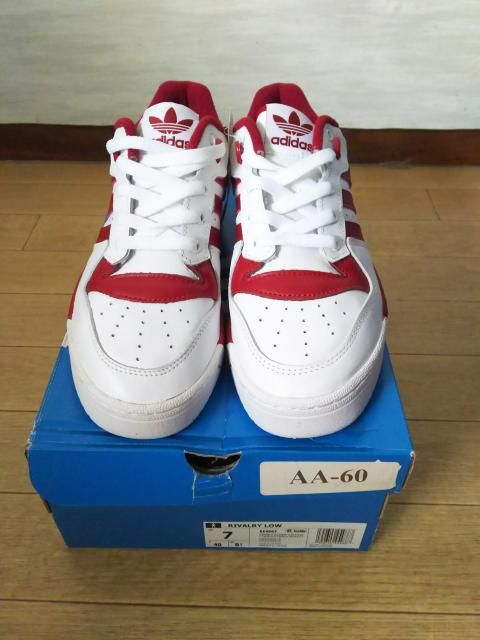 adidas RIVALRY LOW 25.0cm 未使用 < ブランド  adidas RIVALRY LOW 25.0cm 未使用 < ブランドの