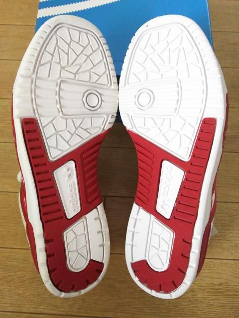 adidas RIVALRY LOW 25.0cm 未使用 < ブランド  adidas RIVALRY LOW 25.0cm 未使用 < ブランドの