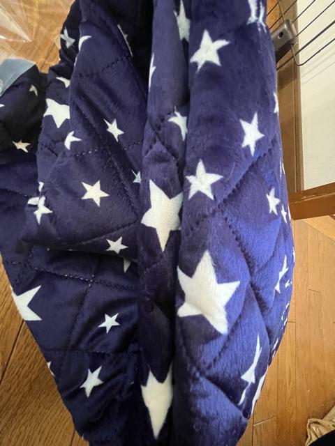 ふんわり!やわらか!暖か!スター柄!!肌触りなめらか!シングルサイズ!敷きパッド!100×205センチ!新品! < インテリア/ライフ  ふんわり!やわらか!暖か!スター柄!!肌触りなめらか!シングルサイズ!敷きパッド!100×205センチ!新品! < インテリア/ライフの