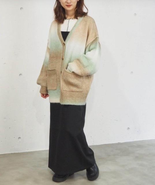 tiptop フリーサイズ グラデーションカラー ルーズニットカーディガン グリーン系 ゆったりニット Vネックニット < 女性ファッション  tiptop フリーサイズ グラデーションカラー ルーズニットカーディガン グリーン系 ゆったりニット Vネックニット < 女性ファッションの