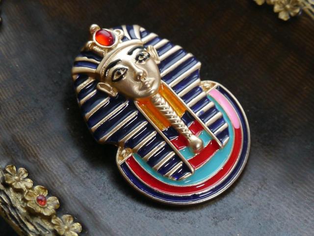 新品アンティーク調エジプト ファラオ ツタンカーメン ブローチ 古代  < 女性アクセサリー/時計  新品アンティーク調エジプト ファラオ ツタンカーメン ブローチ 古代  < 女性アクセサリー/時計の