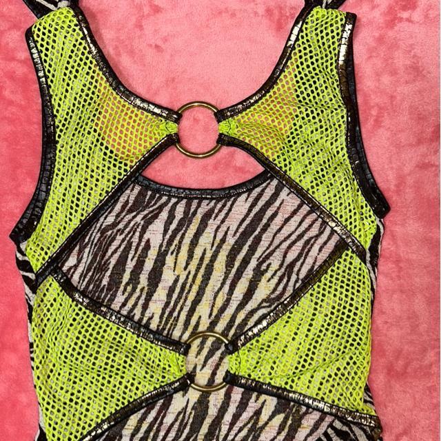 d.i.a.  ゼブラ柄フード付き 背中メッシュリングばっくり空き タンクトップ  新品未使用 < ブランド  d.i.a.  ゼブラ柄フード付き 背中メッシュリングばっくり空き タンクトップ  新品未使用 < ブランドの