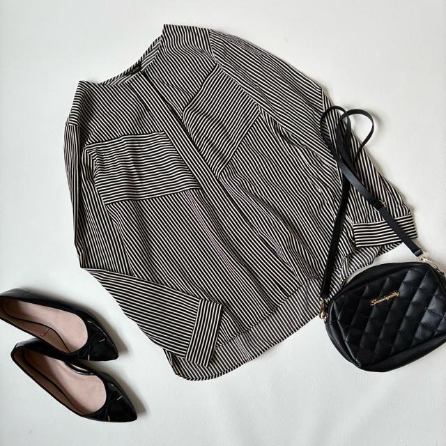 ◆美品◆アーバンリサーチ◆ストライプ長袖ブラウス◆比翼前開き◆黒×ベージュ◆F < ブランド  ◆美品◆アーバンリサーチ◆ストライプ長袖ブラウス◆比翼前開き◆黒×ベージュ◆F < ブランドの