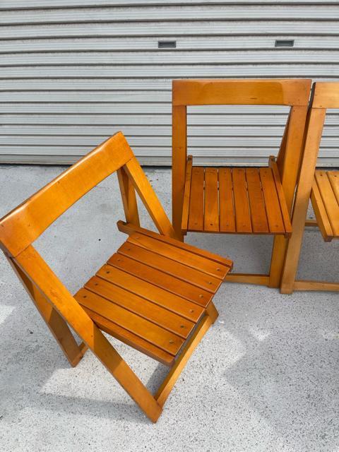 ルーマニア製 折りたたみ椅子A フォールディングチェア 折り畳み ビンテージ < インテリア/ライフ  ルーマニア製 折りたたみ椅子A フォールディングチェア 折り畳み ビンテージ < インテリア/ライフの