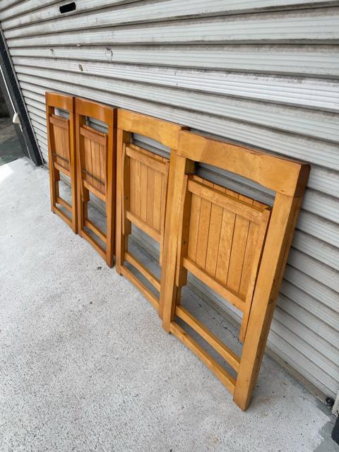 ルーマニア製 折りたたみ椅子A フォールディングチェア 折り畳み ビンテージ < インテリア/ライフ  ルーマニア製 折りたたみ椅子A フォールディングチェア 折り畳み ビンテージ < インテリア/ライフの