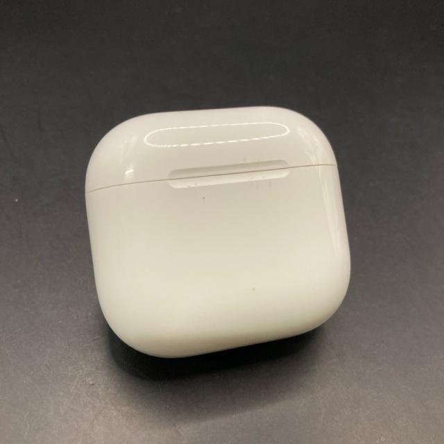 ���� ���K�i AirPods 4 ���C�����X�C���z�� �[�d�P�[�X�̂� A3058  �� �Ɠd/AV�� 