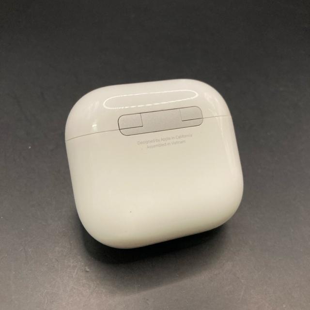 ���� ���K�i AirPods 4 ���C�����X�C���z�� �[�d�P�[�X�̂� A3058 �� �Ɠd/AV�� 