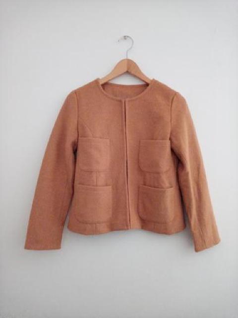 ファビア FABIA◆ノーカラー クラシック レトロ ジャケット < 女性ファッション ファビア FABIA◆ノーカラー クラシック レトロ ジャケット < 女性ファッションの