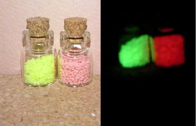 蓄光パーツ小さめ粒サーモンピンク&イエロー < ペット/手芸/園芸  蓄光パーツ小さめ粒サーモンピンク&イエロー < ペット/手芸/園芸の