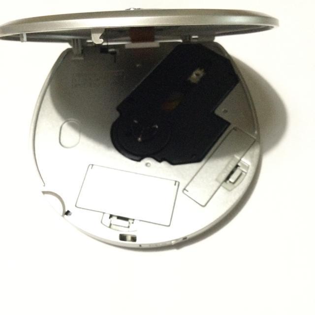 レトロ 日立 ポータブルCDプレイヤー  C187 < 家電/AV  レトロ 日立 ポータブルCDプレイヤー  C187 < 家電/AVの