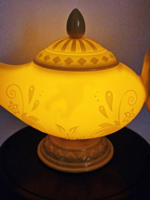 アラジン 魔法のランプ 光る ジーニー < インテリア/ライフ アラジン 魔法のランプ 光る ジーニー < インテリア/ライフの