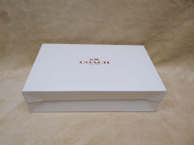 入手困難 コーチ COACH ロゴ入り ギフトBOX A < インテリア/ライフ  入手困難 コーチ COACH ロゴ入り ギフトBOX A  < インテリア/ライフの