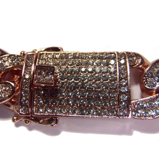 �ɑ��@20�~���@���C���X�g�[���@�u�����u�����@�l�b�N���X�@���[�Y�S�[���h �� �j���A�N�Z�T���[/���v�� 