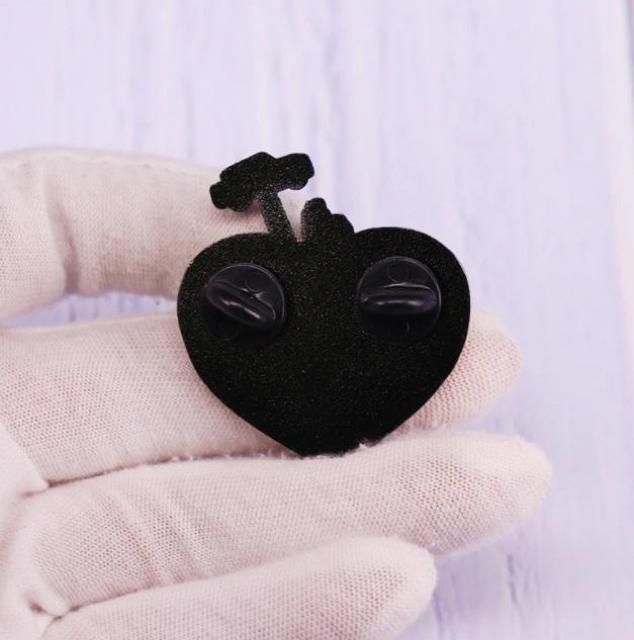 新品 ハリーポッター ロン・ウィーズリー 家ピンブローチ < 女性アクセサリー/時計  新品 ハリーポッター ロン・ウィーズリー 家ピンブローチ < 女性アクセサリー/時計の