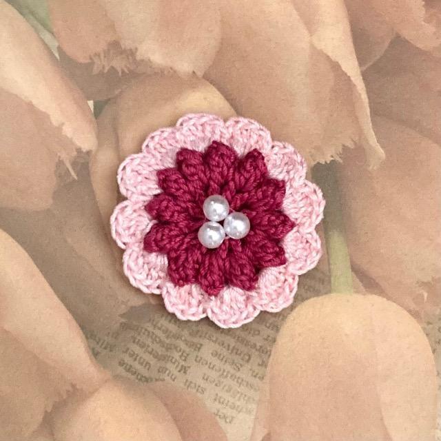 ハンドメイド♪レース編み かぎ針編み お花モチーフのブローチ < 女性ファッション  ハンドメイド♪レース編み かぎ針編み お花モチーフのブローチ  < 女性ファッションの