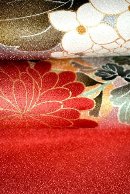 【最高峰】新品同様 暈し染め 金彩 金駒シシュウ 吉祥花文 四季花尽くし 振袖 身丈172cm 裄丈70cm T3508 < 女性ファッション  【最高峰】新品同様 暈し染め 金彩 金駒シシュウ 吉祥花文 四季花尽くし 振袖 身丈172cm 裄丈70cm T3508 < 女性ファッションの