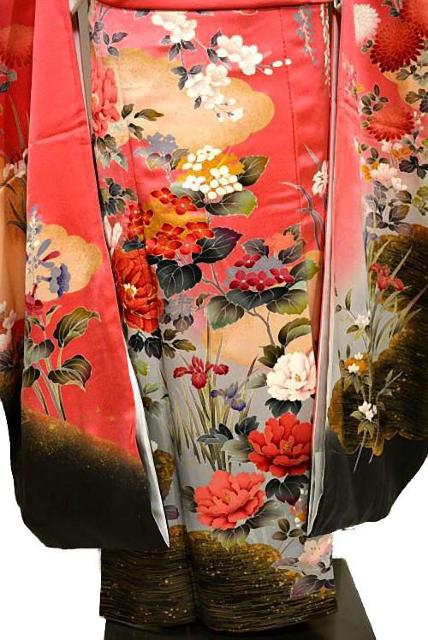 【最高峰】新品同様 暈し染め 金彩 金駒シシュウ 吉祥花文 四季花尽くし 振袖 身丈172cm 裄丈70cm T3508 < 女性ファッション  【最高峰】新品同様 暈し染め 金彩 金駒シシュウ 吉祥花文 四季花尽くし 振袖 身丈172cm 裄丈70cm T3508 < 女性ファッションの