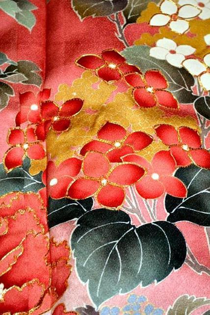 【最高峰】新品同様 暈し染め 金彩 金駒シシュウ 吉祥花文 四季花尽くし 振袖 身丈172cm 裄丈70cm T3508 < 女性ファッション  【最高峰】新品同様 暈し染め 金彩 金駒シシュウ 吉祥花文 四季花尽くし 振袖 身丈172cm 裄丈70cm T3508 < 女性ファッションの