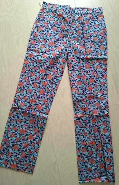 on the couch★花柄トラウザーパンツ★M★新品★ < 女性ファッション  on the couch★花柄トラウザーパンツ★M★新品★  < 女性ファッションの