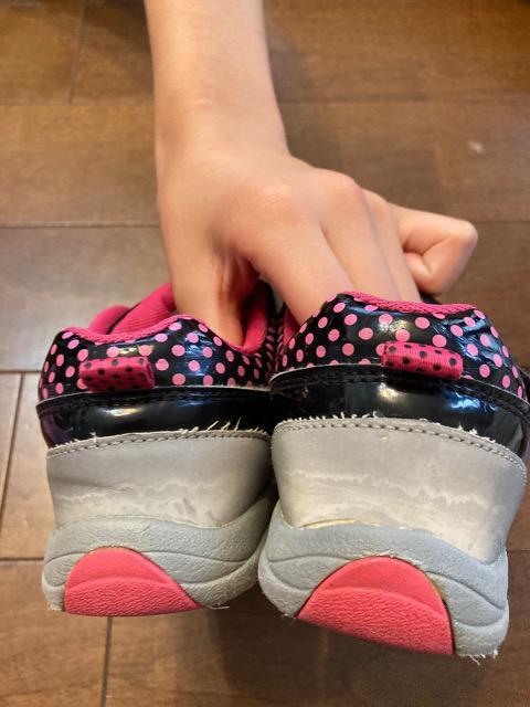 ベネッセ黒ピンクシューズ18センチ < キッズ/ベビー  ベネッセ黒ピンクシューズ18センチ < キッズ/ベビーの