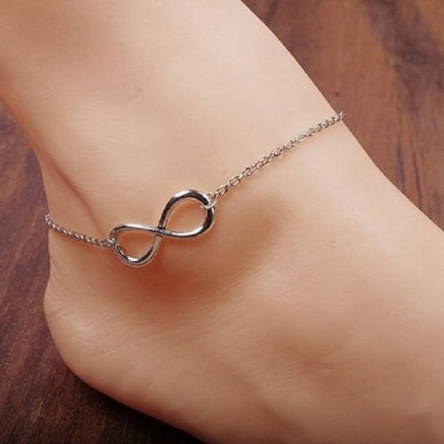 さりげない足元のお洒落もわすれずに < 女性アクセサリー/時計 さりげない足元のお洒落もわすれずに < 女性アクセサリー/時計の