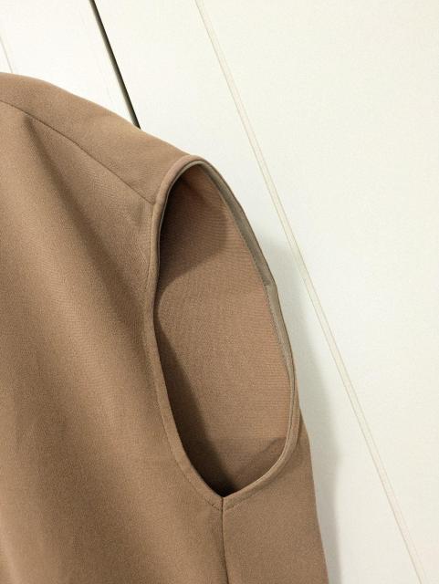 hXeAuEXߗށDRESSTERIOR180`