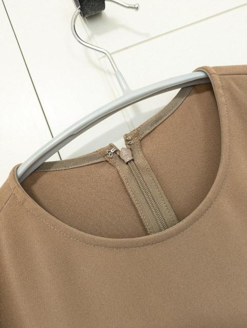 hXeAuEXߗށDRESSTERIOR180`