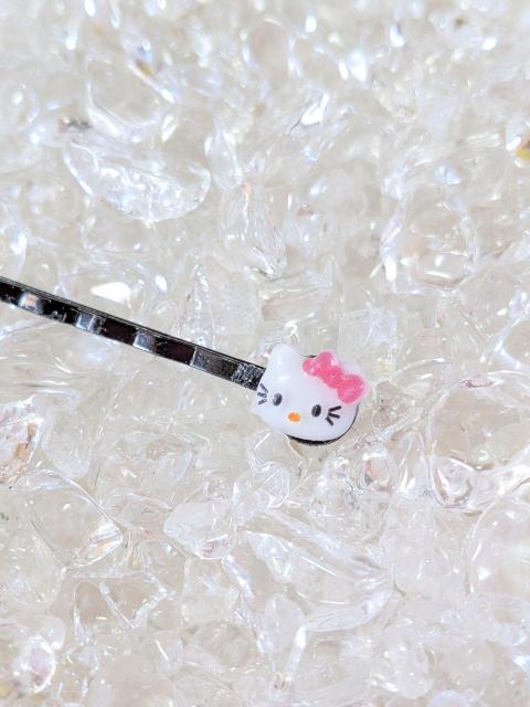 *HM*『キティちゃん☆ピンクリボン』☆ヘアピン < キッズ/ベビー *HM*『キティちゃん☆ピンクリボン』☆ヘアピン < キッズ/ベビーの