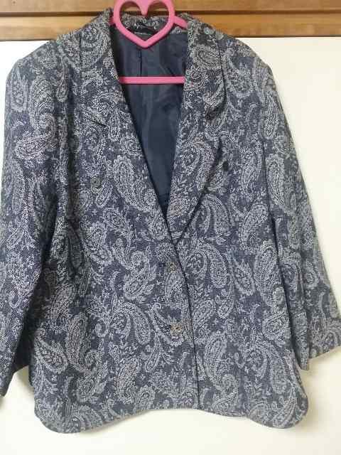 中古♪ミセスジャケット・ペイズリー柄・紺×オフ白★フリー表記 < 女性ファッション  中古♪ミセスジャケット・ペイズリー柄・紺×オフ白★フリー表記  < 女性ファッションの