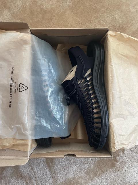 KEEN MEN UNEEK キーン メンズ ユニーク BLACK/BLACK 1014097 29cm 直営店購入 新品  < レジャー/スポーツ  KEEN MEN UNEEK キーン メンズ ユニーク BLACK/BLACK 1014097 29cm 直営店購入 新品  < レジャー/スポーツの