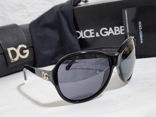 正規美レア ドルチェ&ガッバーナ DGロゴ フルフレームサングラス 黒 D&G グラマラスアイウェア ビッグレンズ 希少 付属有 < ブランド  正規美レア ドルチェ&ガッバーナ DGロゴ フルフレームサングラス 黒 D&G グラマラスアイウェア ビッグレンズ 希少 付属有 < ブランドの
