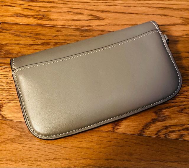 COACH コーチ クラッチバッグ 財布 クラッチウォレット グラブタンレザー 本革 レザー グレー スタッズ ポーチ < ブランド  COACH コーチ クラッチバッグ 財布 クラッチウォレット グラブタンレザー 本革 レザー グレー スタッズ ポーチ < ブランドの