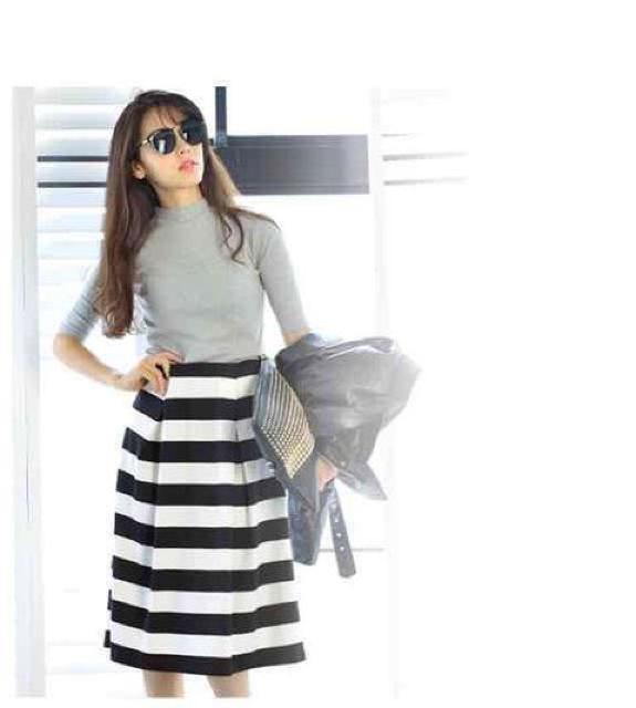 黒白モノクロミモレ丈フレアミディアムスカートブラックホワイト < 女性ファッション 黒白モノクロミモレ丈フレアミディアムスカートブラックホワイト < 女性ファッションの