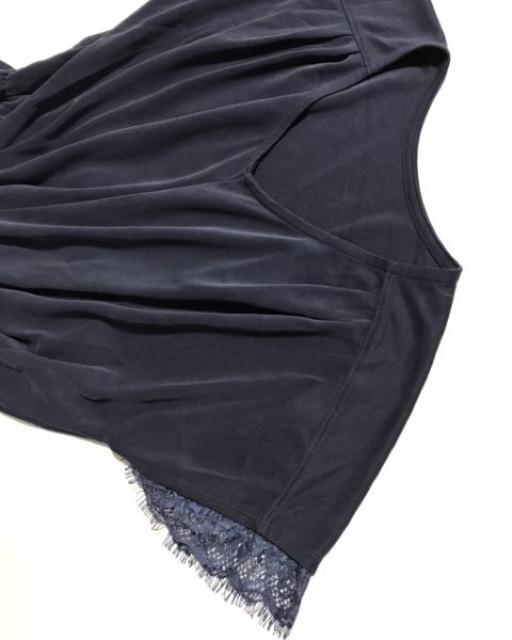 フェリシモ〓ユル楽ワンピース〓レース&ドレープ〓ネイビー(M)美品 < ブランド フェリシモ〓ユル楽ワンピース〓レース&ドレープ〓ネイビー(M)美品 < ブランドの