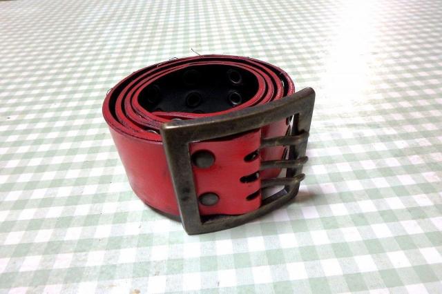 ◆ベルト レザー スタッズ 赤 レッド 中古品 < 男性ファッション  ◆ベルト レザー スタッズ 赤 レッド 中古品  < 男性ファッションの