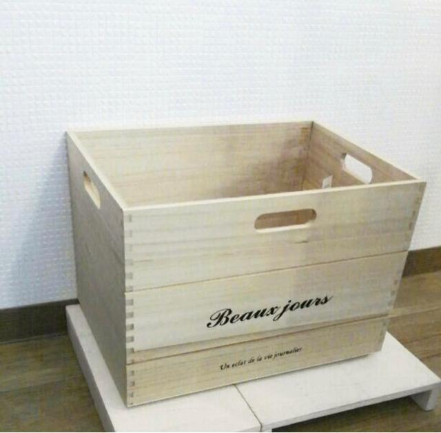 �V�i�@�؂̃{�b�N�X�@L  �� �C���e���A/���C�t�� 