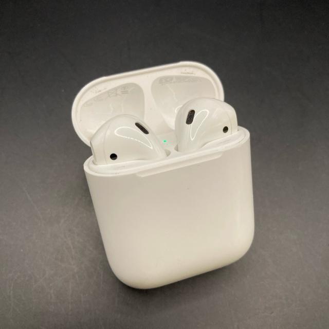  i Apple Abv AirPods GA[|bY 񐢑  Ɠd/AV 