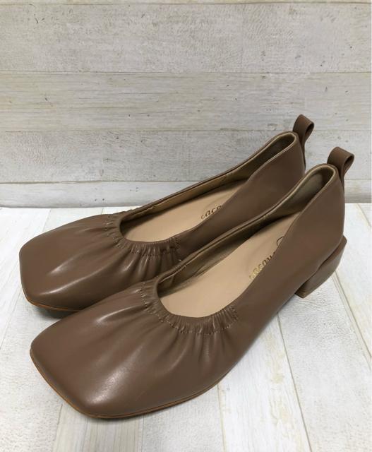 新品☆25.0cm幅広4E♪ベージュ系♪スクエアトゥローヒールパンプス☆Q337 < 女性ファッション  新品☆25.0cm幅広4E♪ベージュ系♪スクエアトゥローヒールパンプス☆Q337 < 女性ファッションの