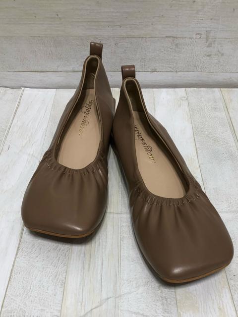 新品☆25.0cm幅広4E♪ベージュ系♪スクエアトゥローヒールパンプス☆Q337 < 女性ファッション  新品☆25.0cm幅広4E♪ベージュ系♪スクエアトゥローヒールパンプス☆Q337 < 女性ファッションの