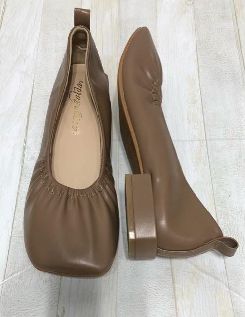 新品☆25.0cm幅広4E♪ベージュ系♪スクエアトゥローヒールパンプス☆Q337 < 女性ファッション  新品☆25.0cm幅広4E♪ベージュ系♪スクエアトゥローヒールパンプス☆Q337 < 女性ファッションの