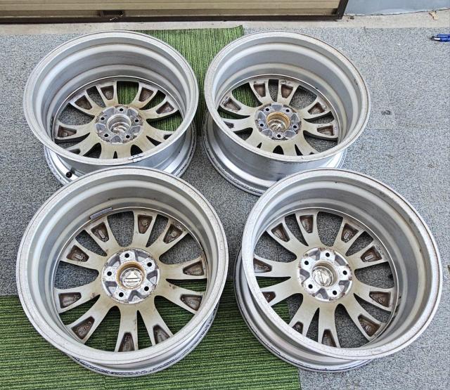 NISSANt[K  ENKEIA~zC[18C`8J+43 PCD114.3zC[̂4{ZcgXJCC V[  /oCN