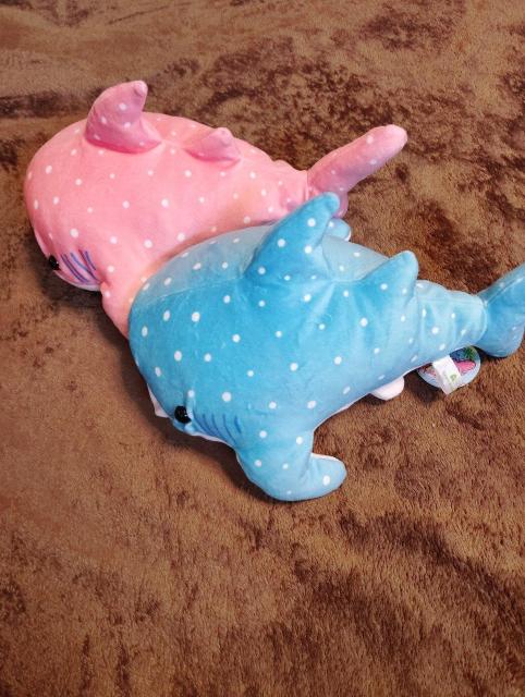 美品ジンベエザメぬいぐるみ☆2点セット < おもちゃ  美品ジンベエザメぬいぐるみ☆2点セット < おもちゃの