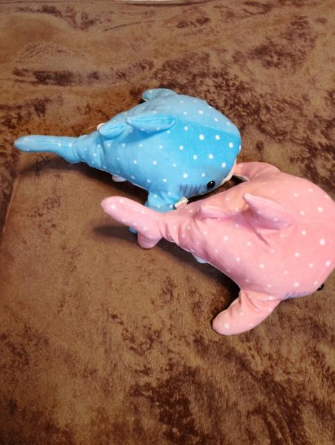 美品ジンベエザメぬいぐるみ☆2点セット < おもちゃ  美品ジンベエザメぬいぐるみ☆2点セット < おもちゃの