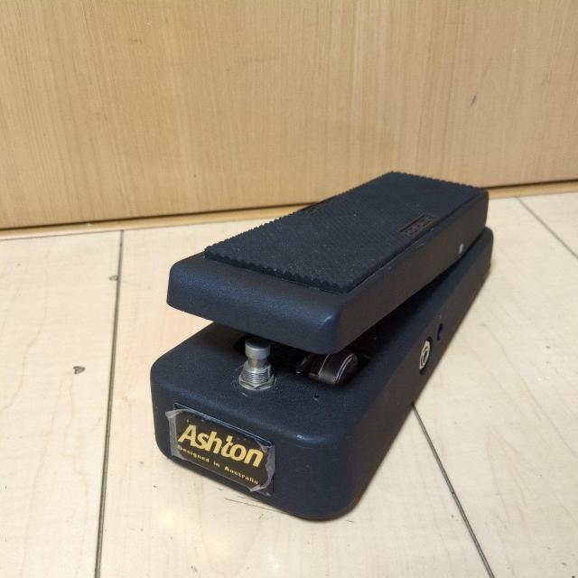 �A�V���g��  �X�N���[�~���O ���E �y�_�� WAH 10  �� �z�r�[�� 