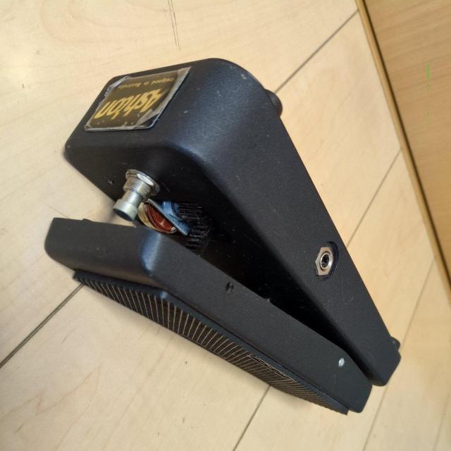 �A�V���g��  �X�N���[�~���O ���E �y�_�� WAH 10 �� �z�r�[�� 