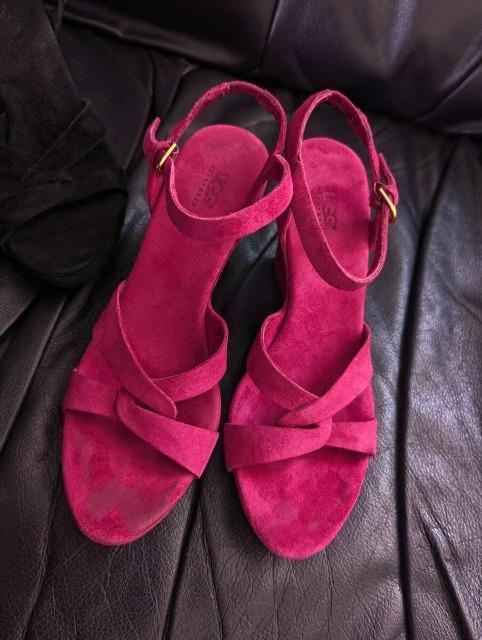 UGG/AO/Arianna/UGG/AO/AAi/T_/XgbvT_/EGbW\[/24cm/sNubN  uh 