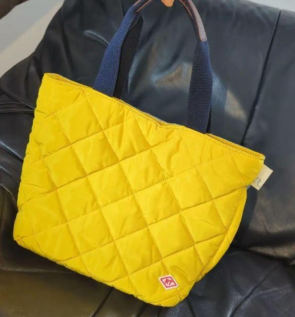 ゆうパック送料込へご変更/ROOTOTE/ルートート/トートバッグ/中綿ダウン的軽くて柔らかいキルティングバッグ/イエロー/水色 < 女性ファッション  ゆうパック送料込へご変更/ROOTOTE/ルートート/トートバッグ/中綿ダウン的軽くて柔らかいキルティングバッグ/イエロー/水色 < 女性ファッションの